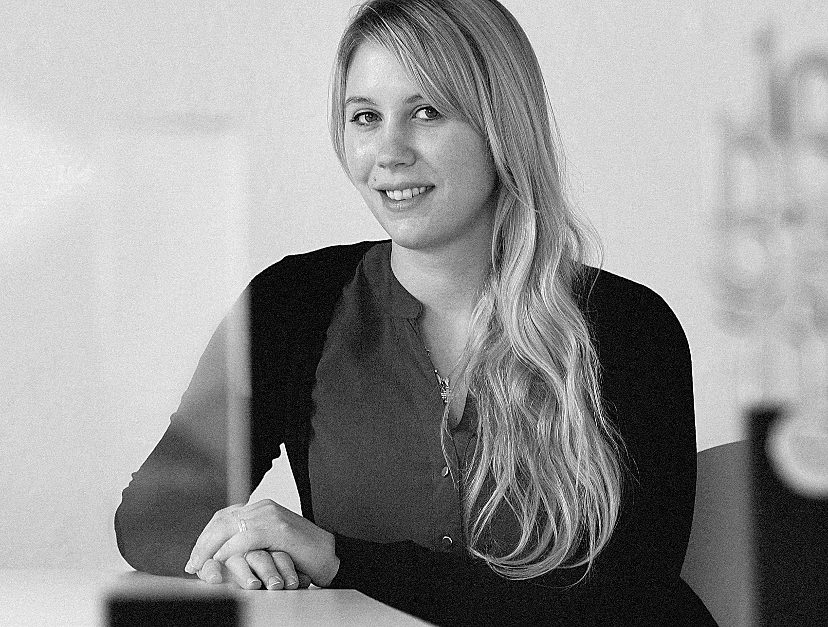 brandingagentur-muenchen_team_jennifer-gonitianer-2
